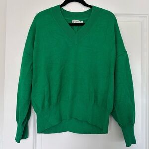 RD Style (XS) Emerald Green V Neck Knit Sweater- Ribbed, Relaxed Fit, Preppy